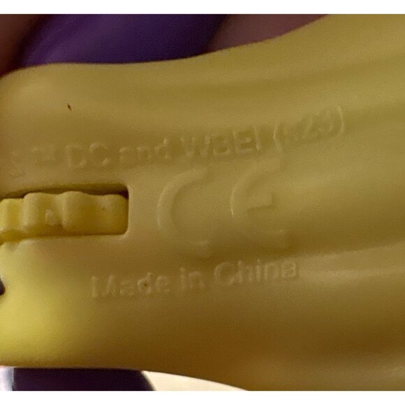 Burger King 2023 Batgirl & 2021 Trolls TrollsTopia Tiny Guy Toy Figures Set - Picture 6 of 6